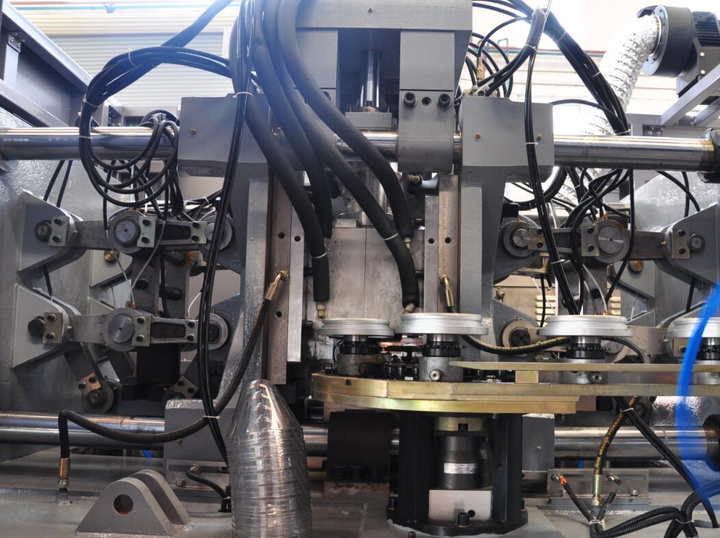 fúkanie detailov stroja blowing machine details
